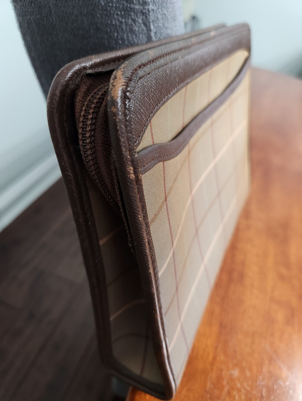Vintage BURBERRY Novacheck Clutch - Picture 6 of 9